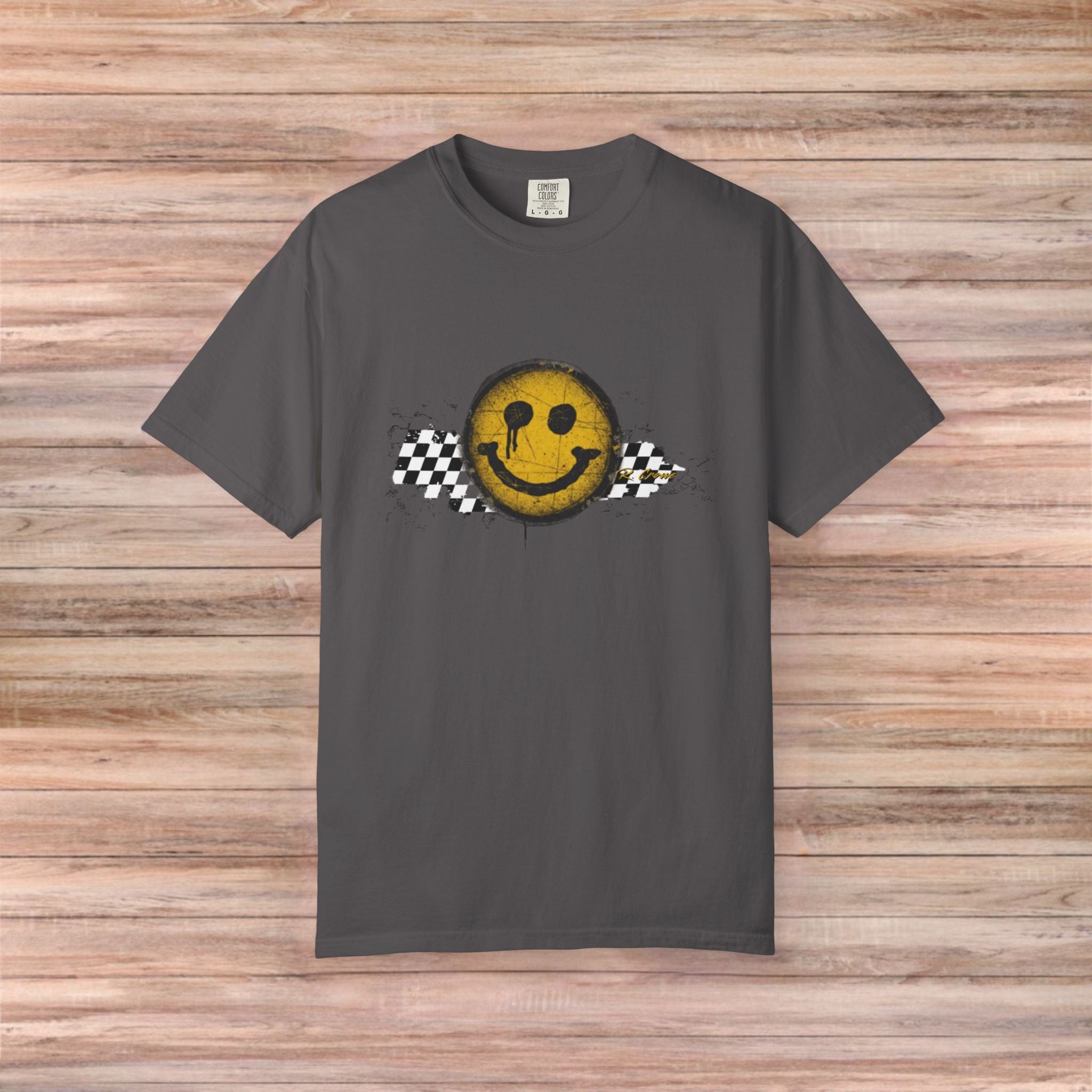 Tayden Smiley Face R.Crowe Tshirt